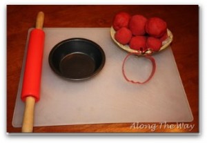 apple pie playdough craft
