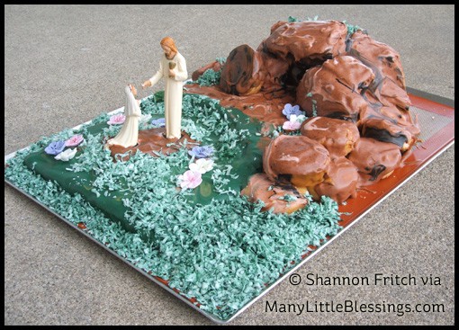 tomb First Communion cake