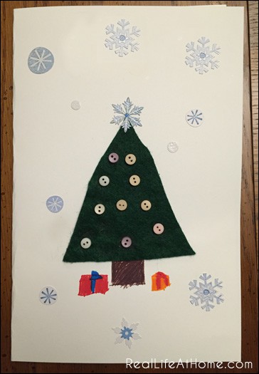 Easy Kid-Friendly Christmas Card Craft | RealLifeAtHome.com