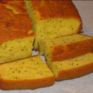 Easy and Delicious Lemon Poppy Seed Bread | RealLifeAtHome.com