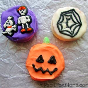 Easy Homemade Halloween Moon Pies | RealLifeAtHome.com