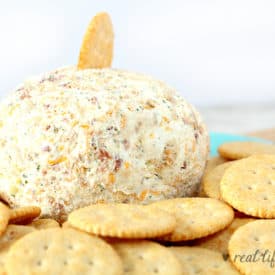 This chicken bacon ranch cheese ball is an easy-to-make cheese ball recipe that is perfect for holiday appetizers, parties, or a fun surprise for a family night at home. You can also just put the mixture in a small bowl and present it as a cheese dip.